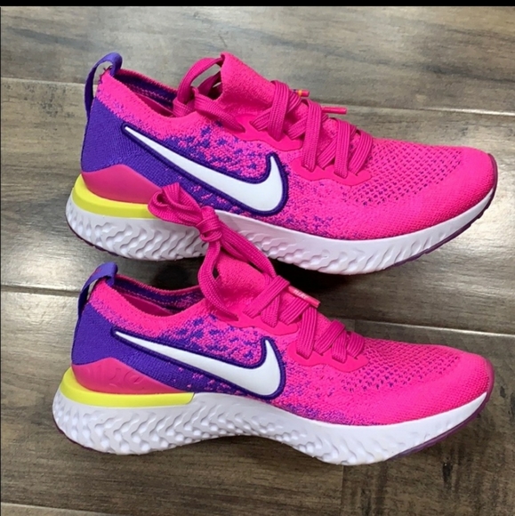 Nike's Womens Epic React Flyknit 2 Running… - Picture 9 of 12